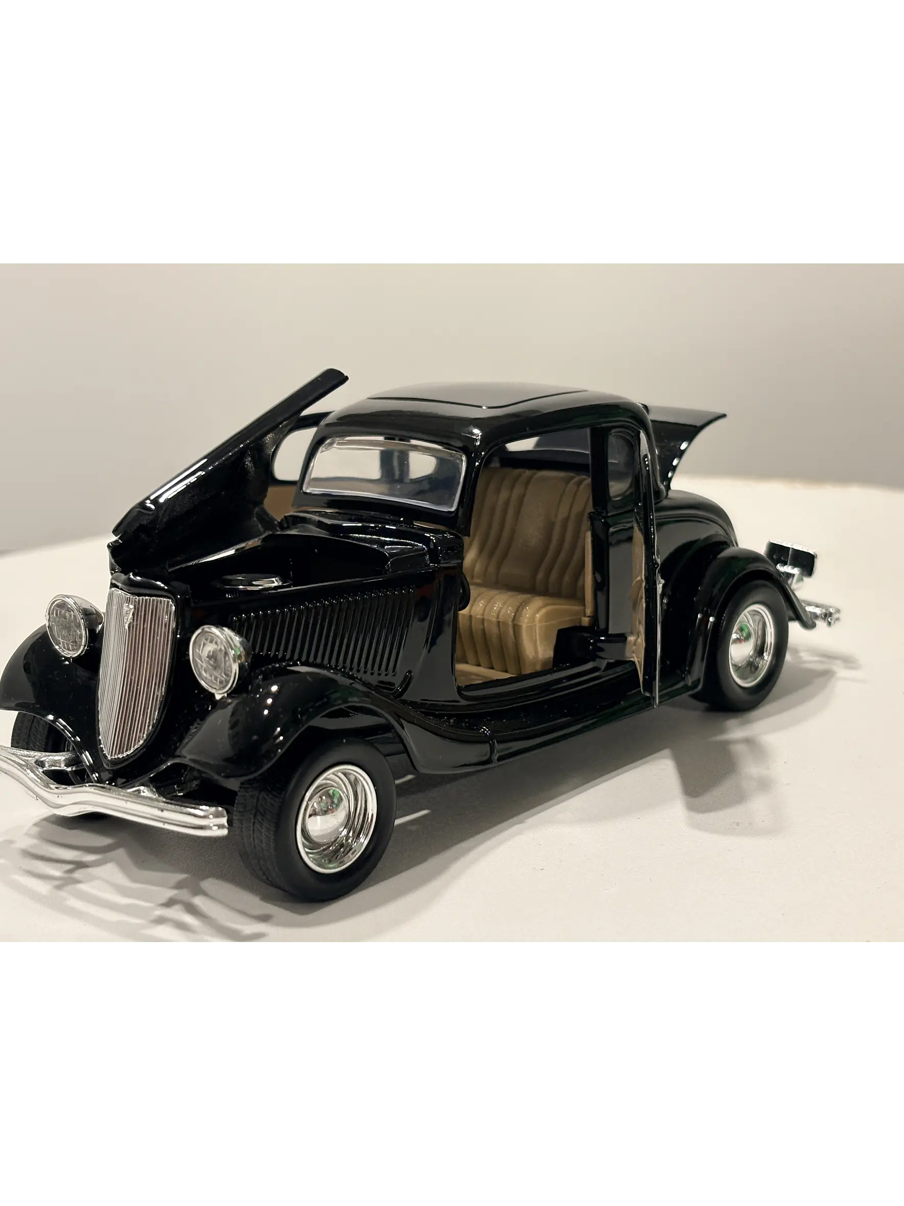 Auto Ford Coupe (1934) | Motormax 1:24 – Clásico V8 de los años 30 para coleccionistas 1