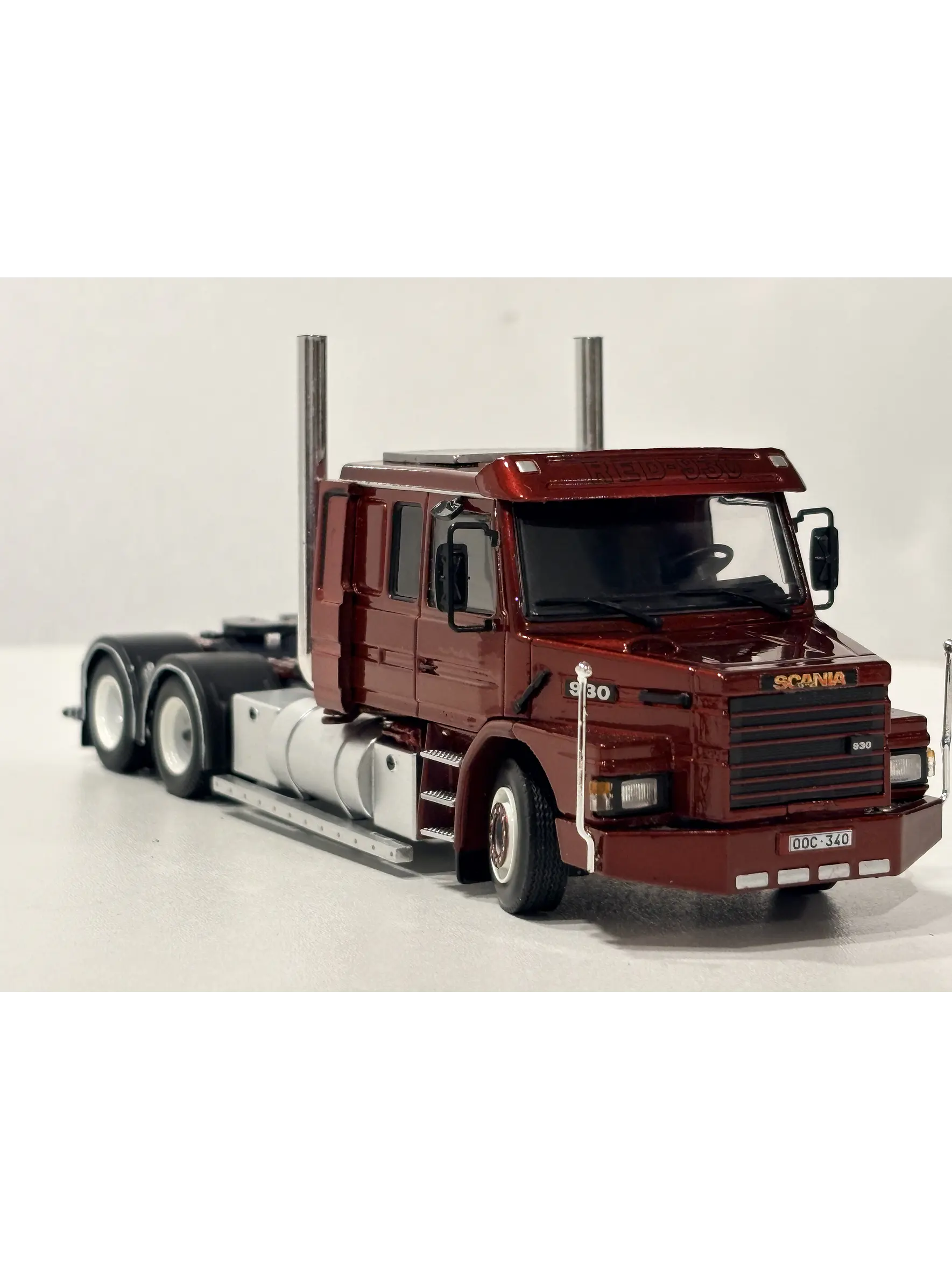 Scania 2 Series Torpedo Metallinkierratys V8 | Tekno 1:50 – Camión clásico europeo con doble cabina 8