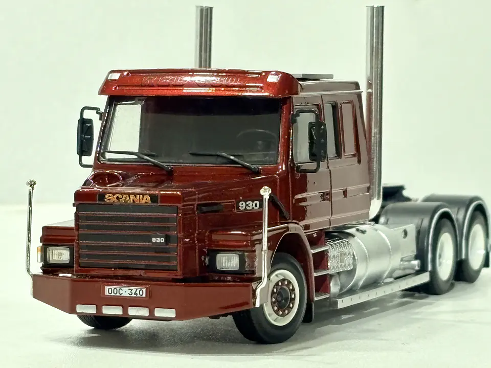 Camión Scania 2 Series Torpedo | Tekno Escala 1:50 1