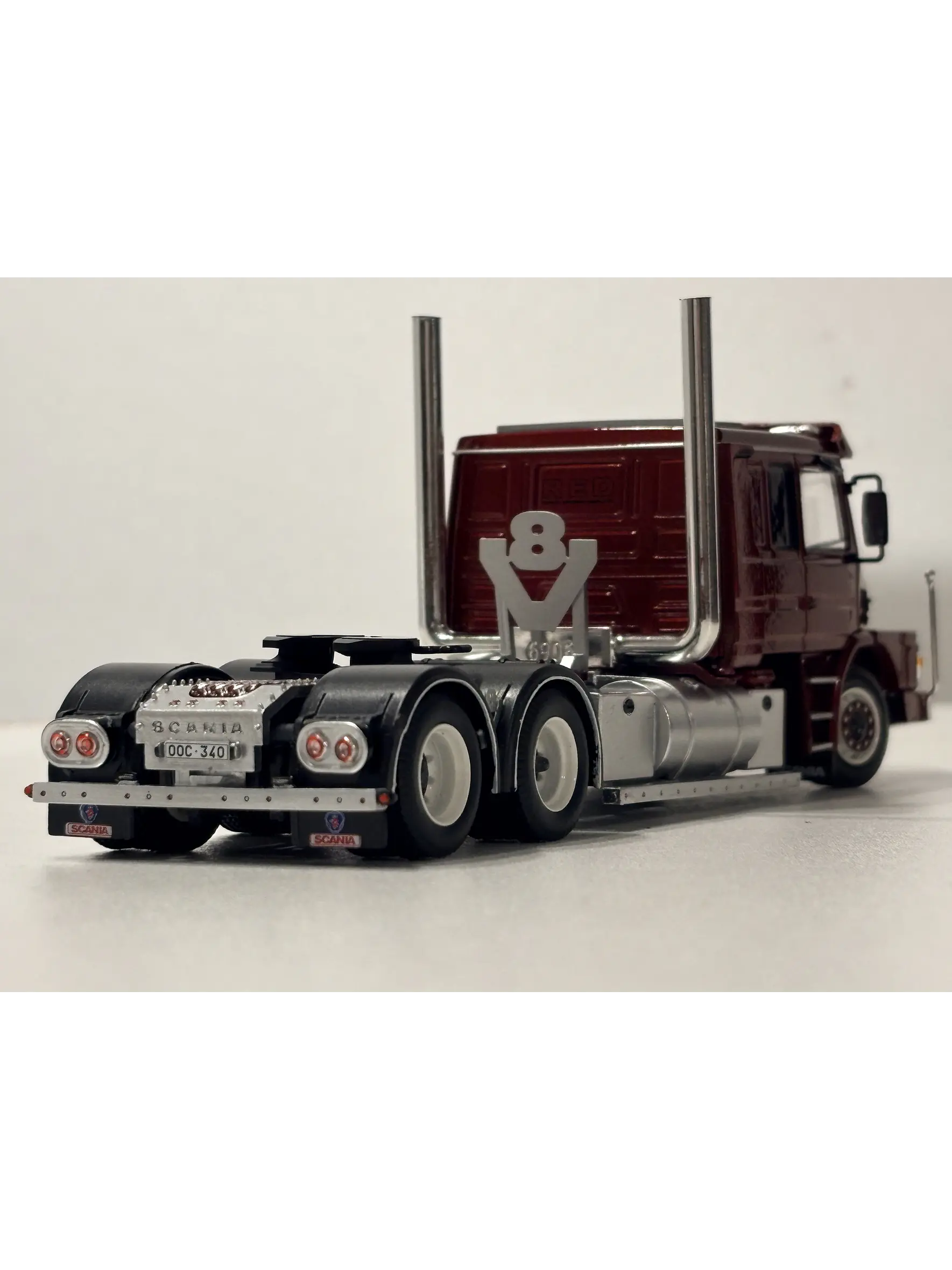 Scania 2 Series Torpedo Metallinkierratys V8 | Tekno 1:50 – Camión clásico europeo con doble cabina 6