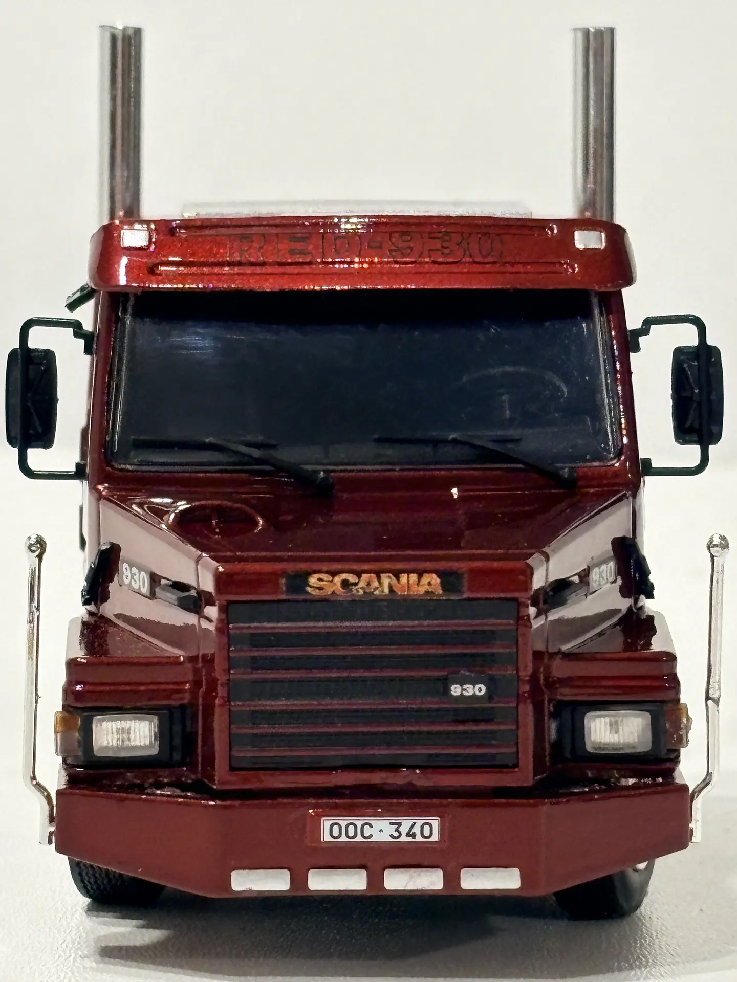 Camión Scania 2 Series Torpedo | Tekno Escala 1:50 2