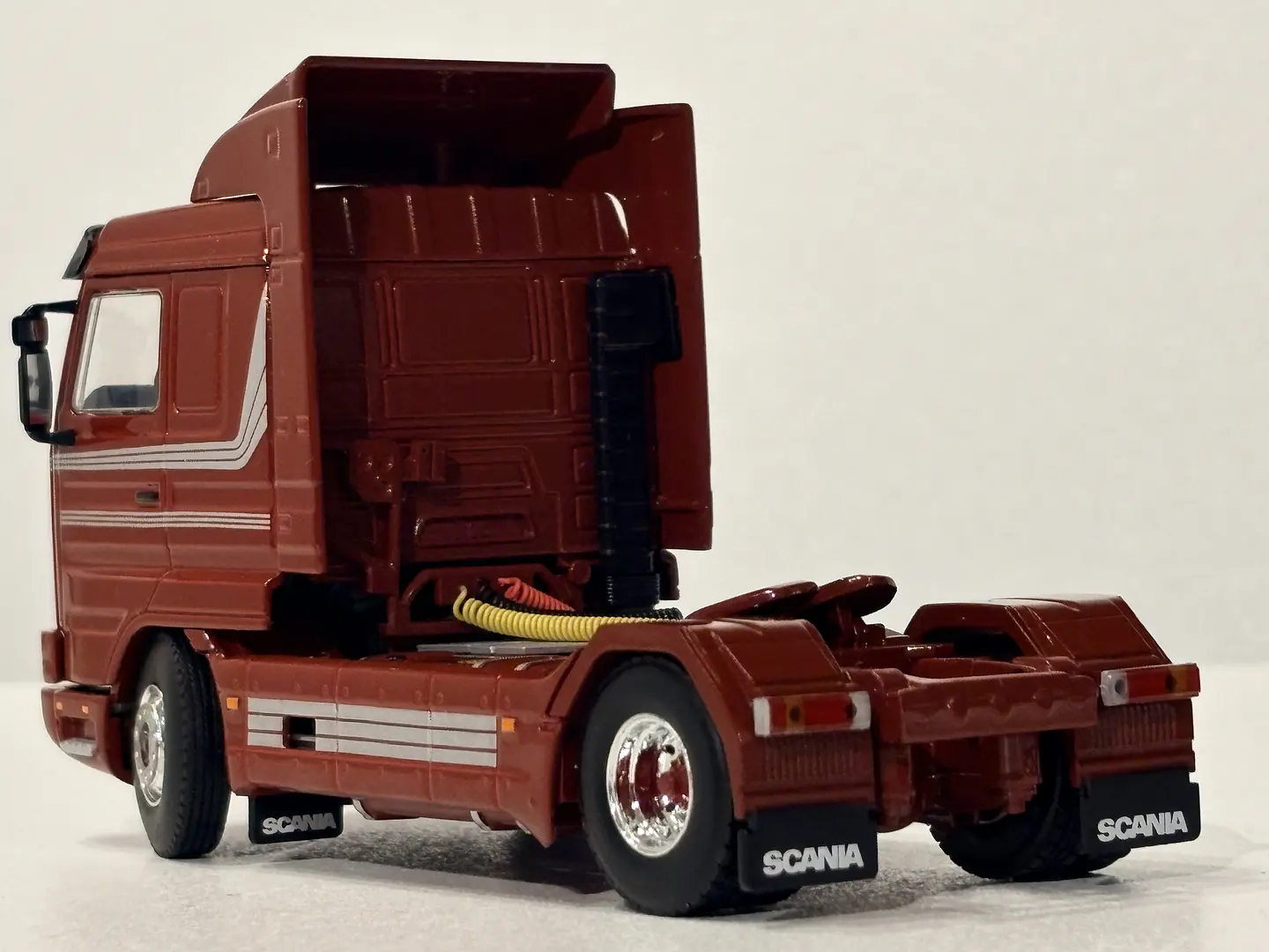 Camión Scania 3 Series 143M Streamline 4x2 WSI Premium Line 6