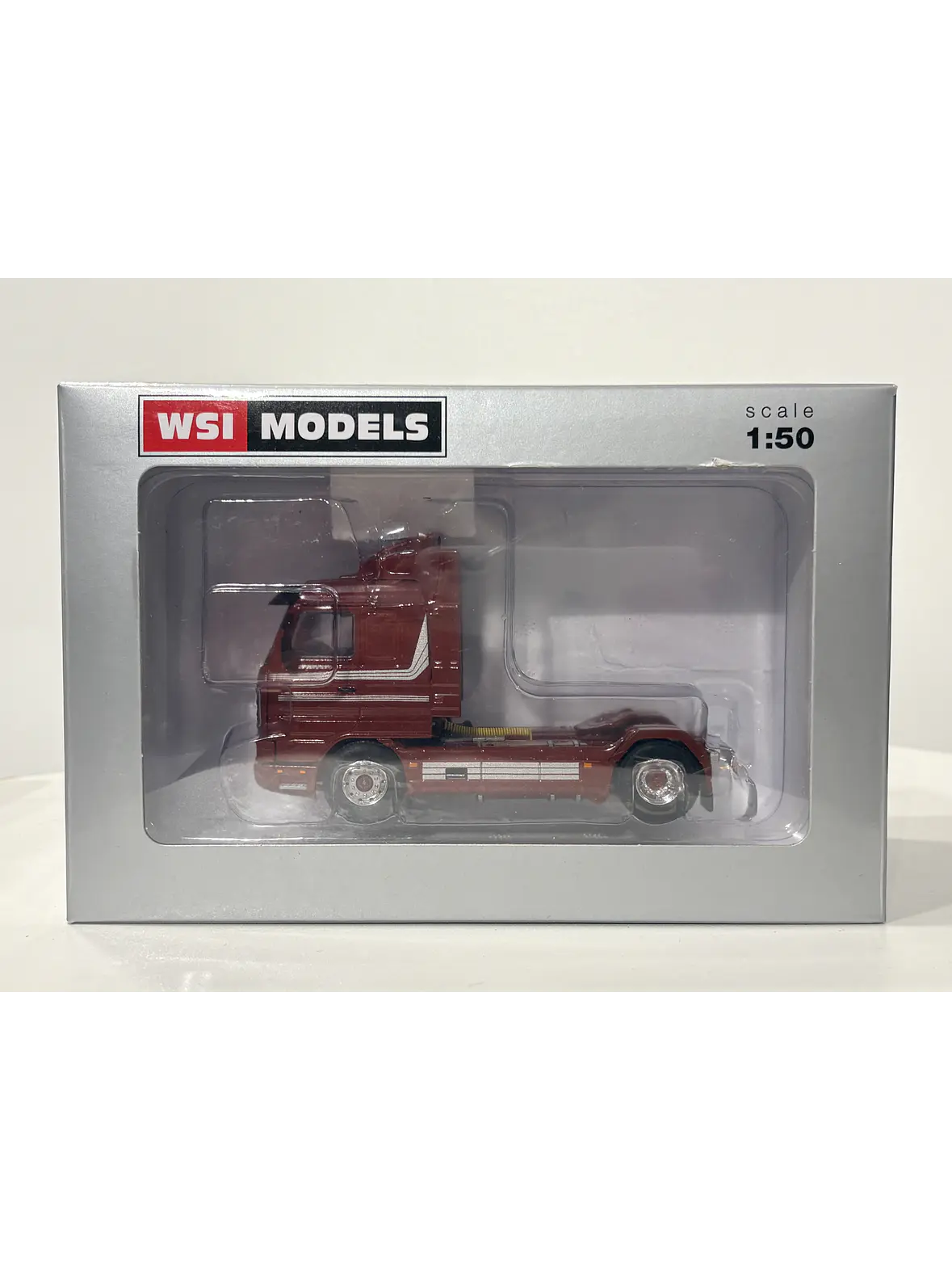 Scania 3 Series 143M Streamline 4x2 WSI Premium Line 1:50 burdeo – Clásico V8 europeo para coleccionistas en Chile 10