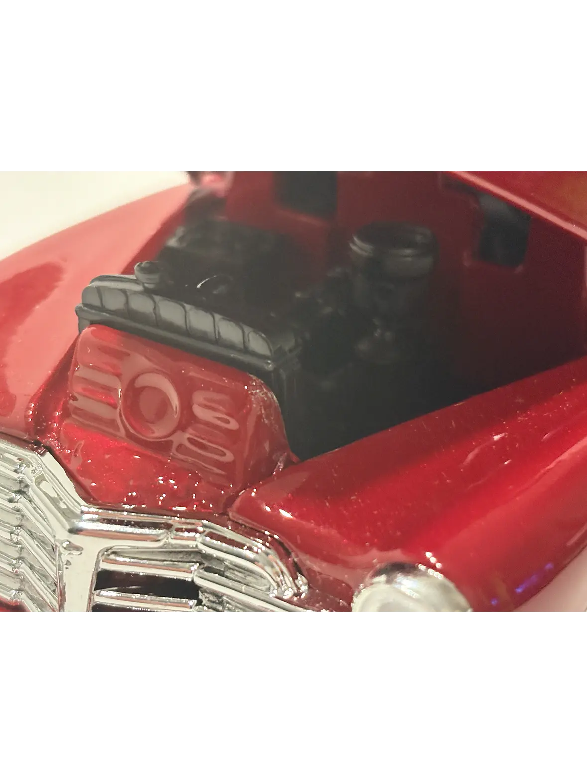 Motormax 1:24 Chevrolet Aerosedan Fleetline 1948  – Clásico americano de posguerra para coleccionistas exigentes 4