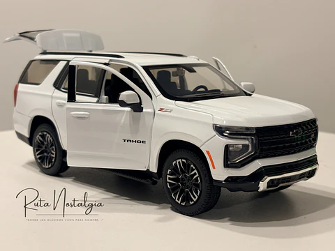 2025 Chevrolet Tahoe Z71 — Motormax "Timeless Legends" 1:24
