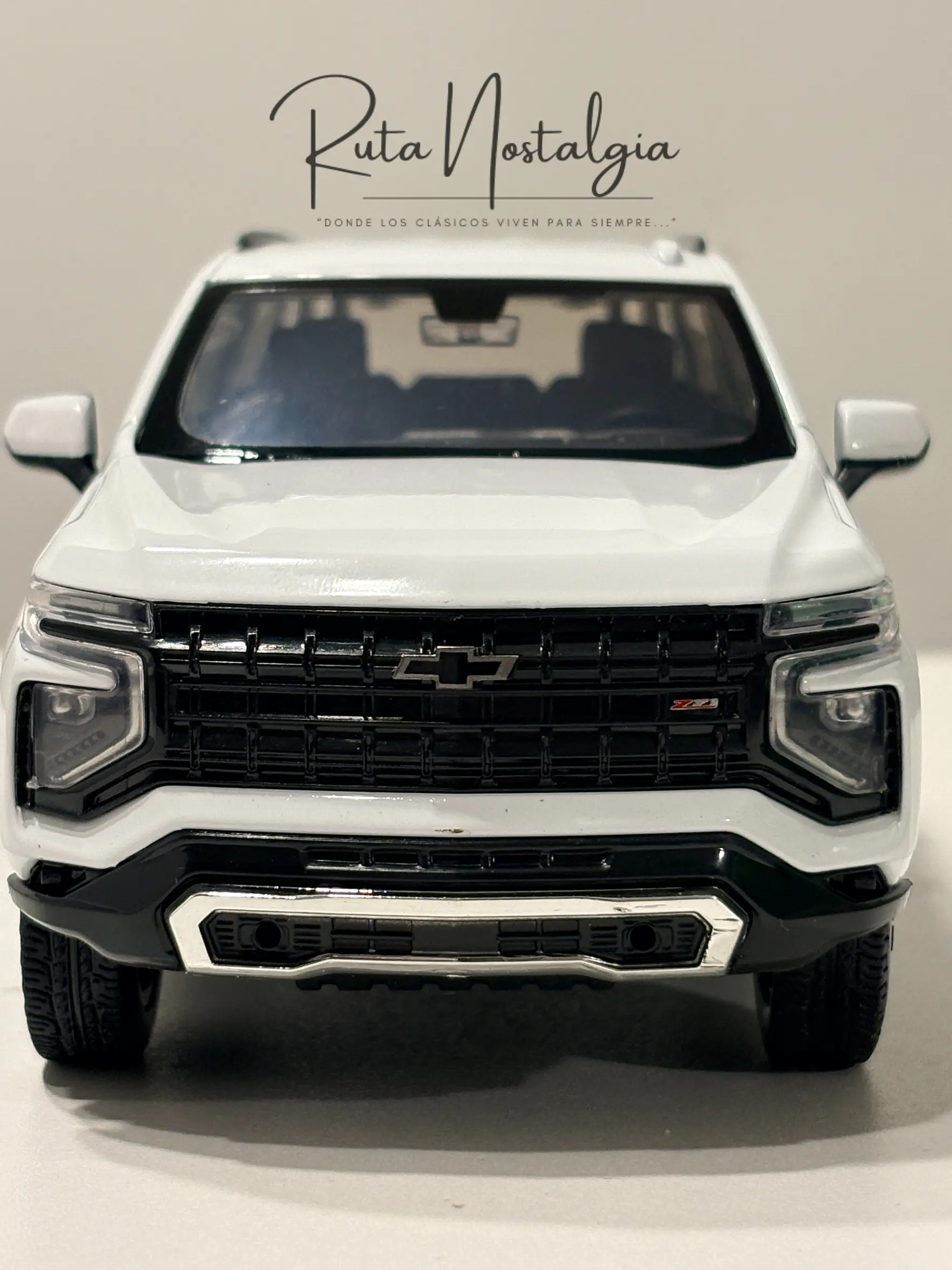 Auto / SUV Chevrolet Tahoe Z71 - 2025 | Motormax 1:24 3