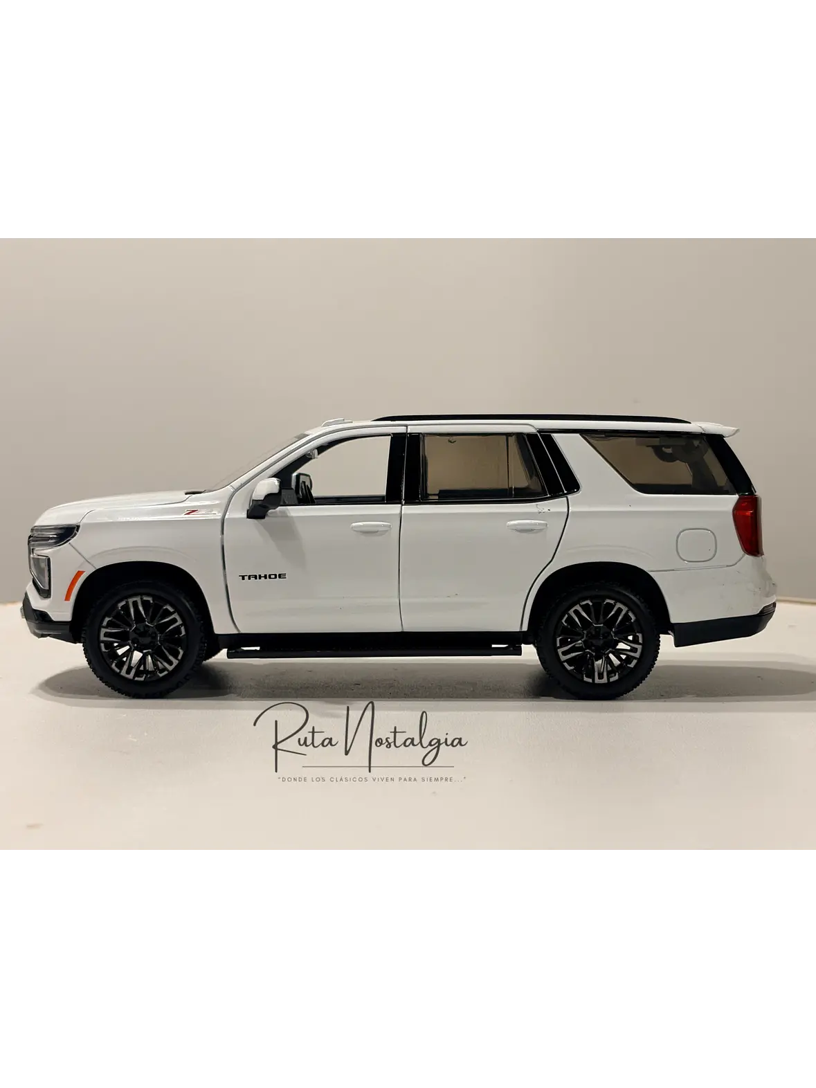 Auto / SUV Chevrolet Tahoe Z71 - 2025 | Motormax 1:24 5