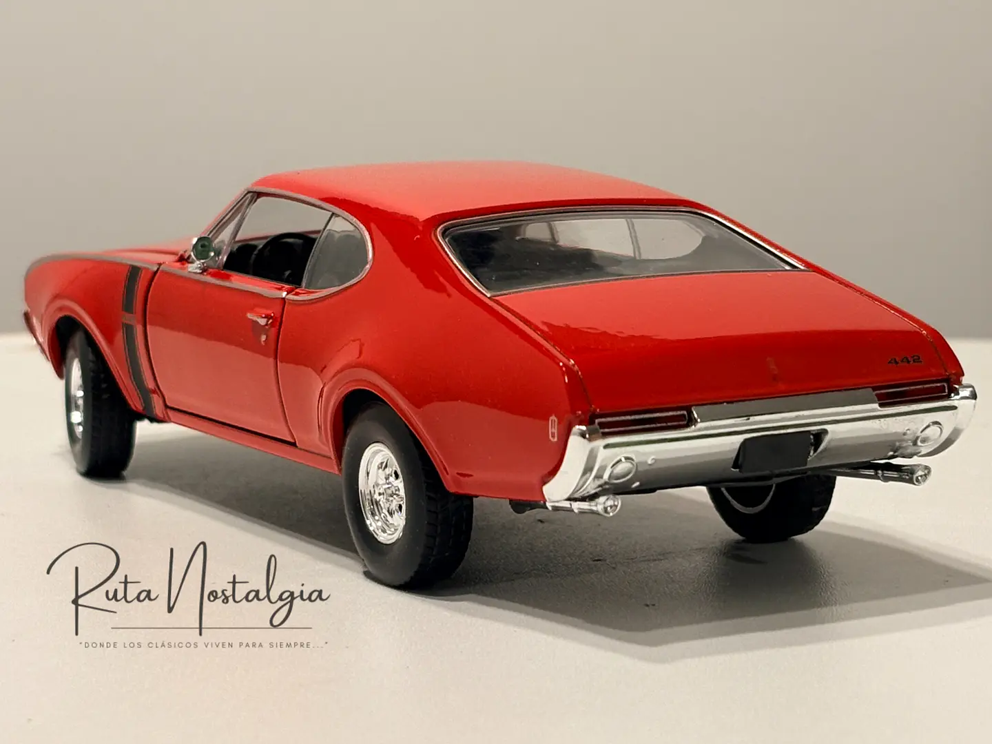 Auto Oldsmobile 442 (1968) | Welly Escala 1:24 6