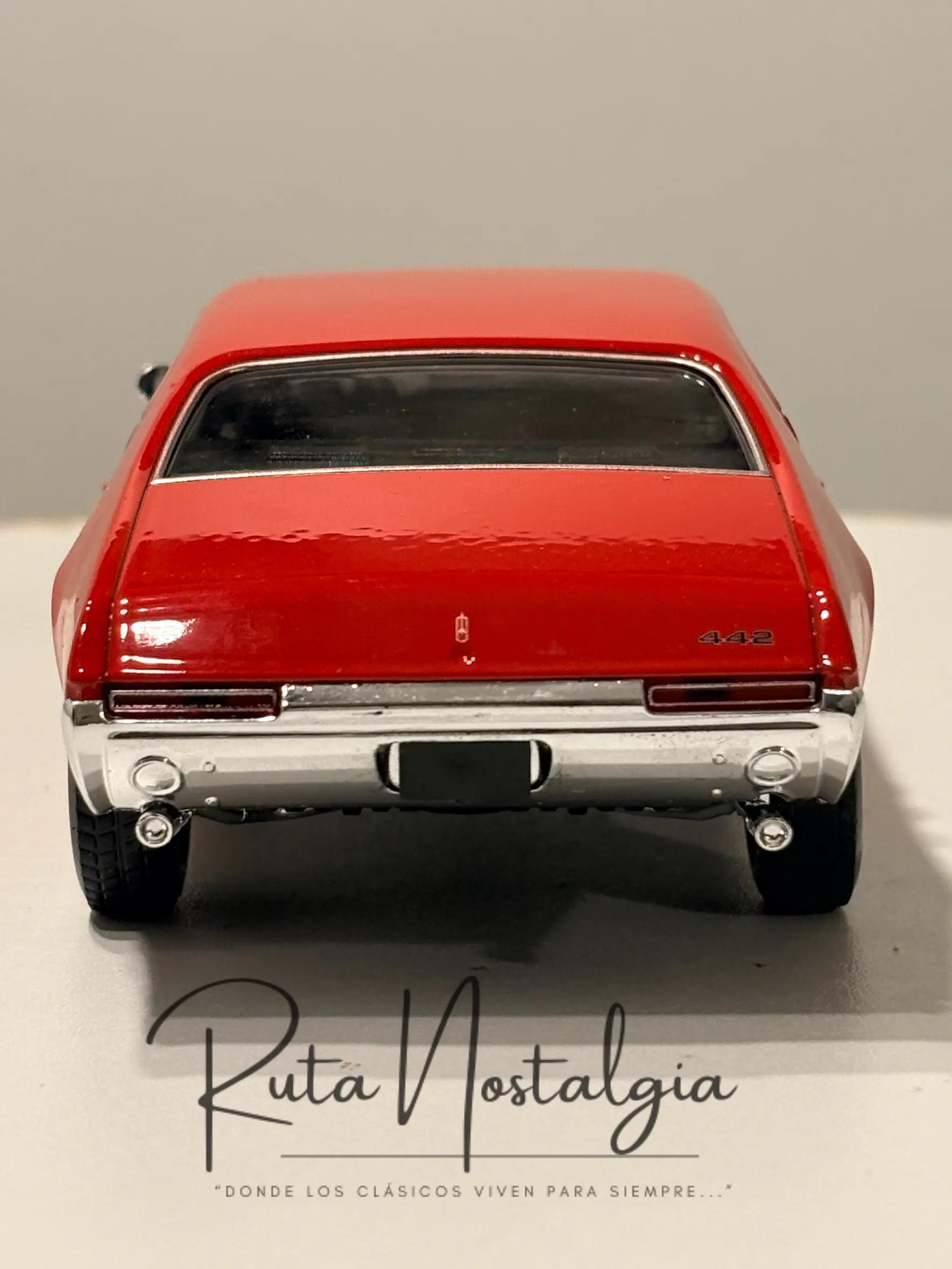 Oldsmobile 442 - 1968 | Welly 1:24  | Auto clásico americano 7