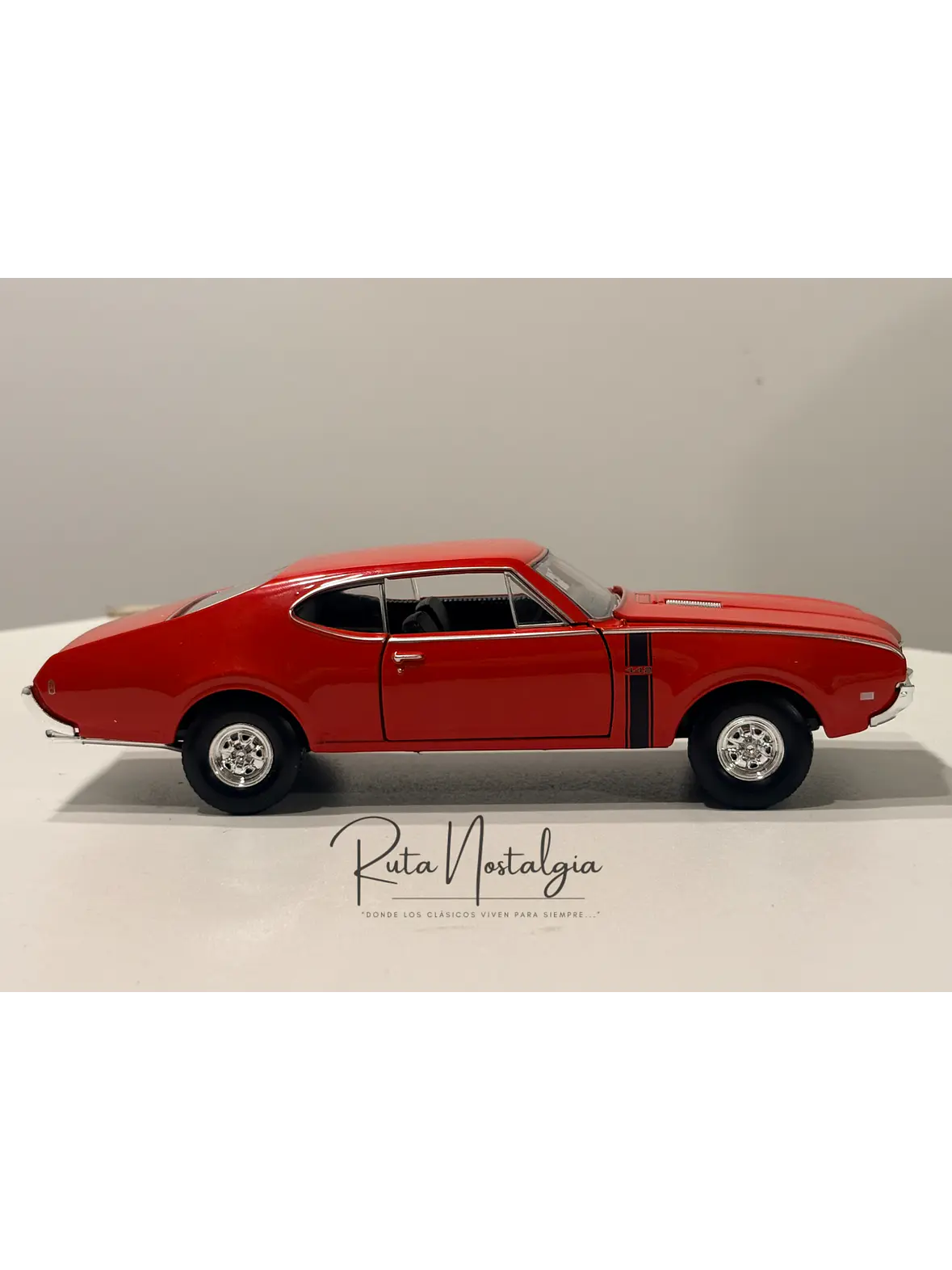 Oldsmobile 442 - 1968 | Welly 1:24  | Auto clásico americano 9