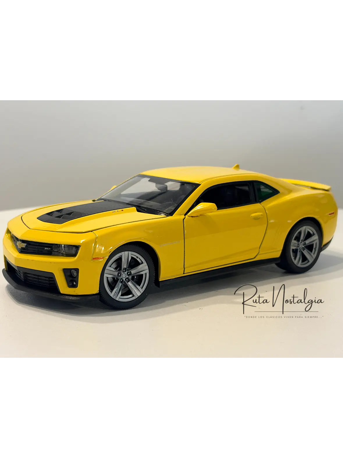 Chevrolet Camaro ZL1 - 2012  |  Welly  1:24 | Auto deportivo 5