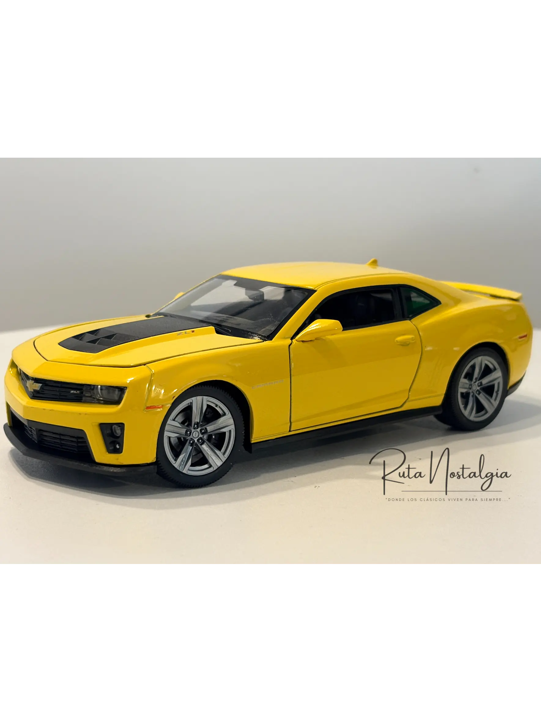 Chevrolet Camaro ZL1 - 2012  |  Welly  1:24 | Auto deportivo 5
