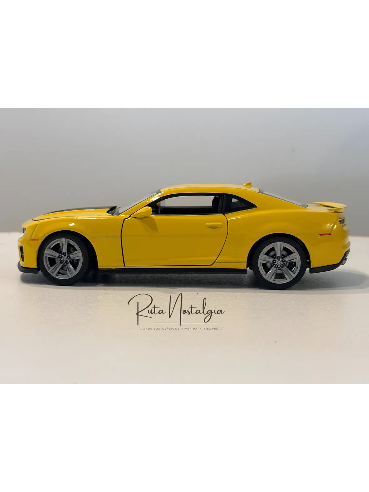Chevrolet Camaro ZL1 - 2012  |  Welly  1:24 | Auto deportivo 6