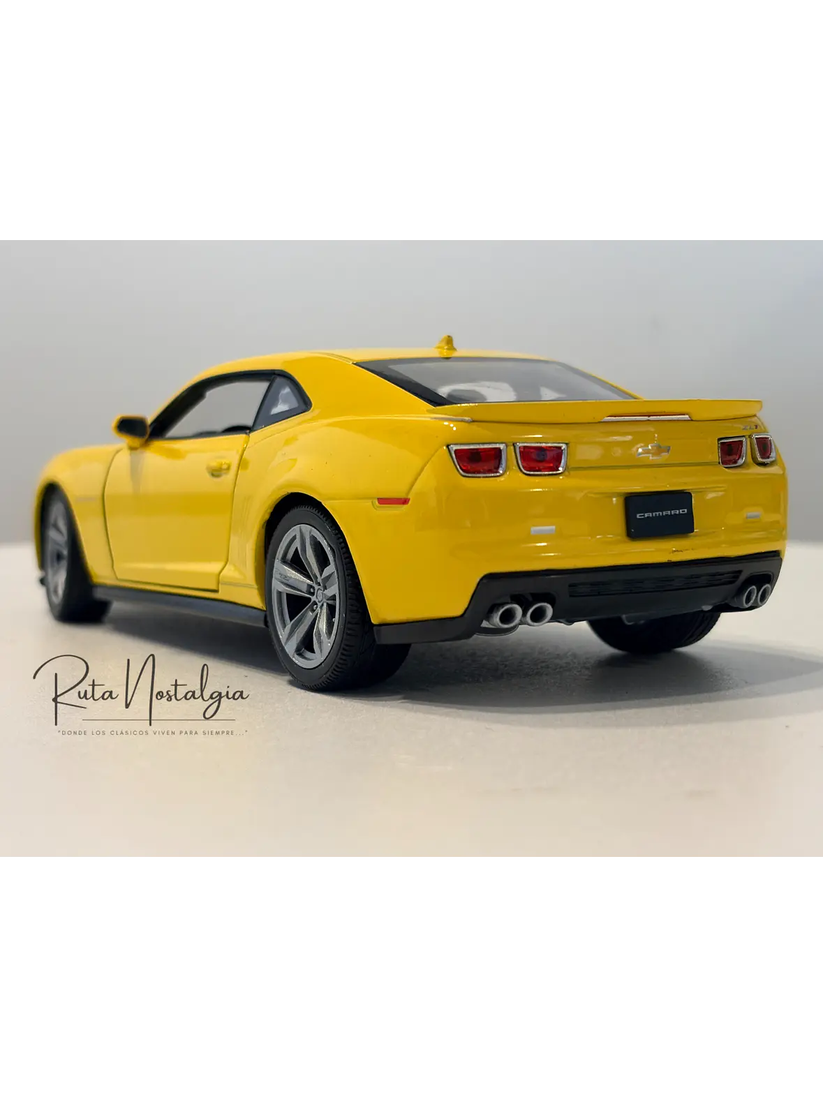 Chevrolet Camaro ZL1 - 2012  |  Welly  1:24 | Auto deportivo 7