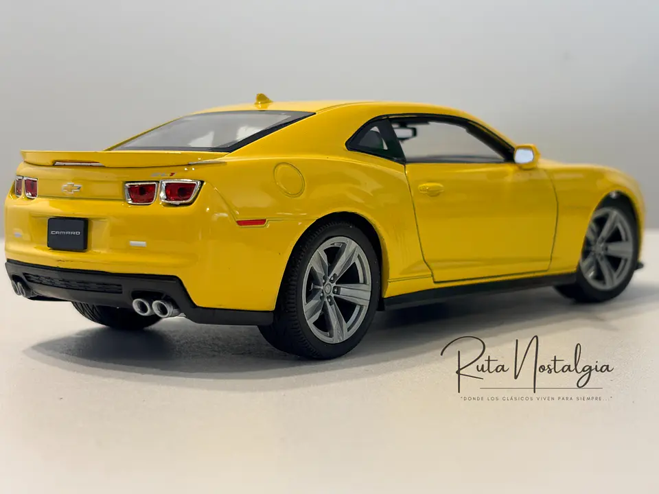 Auto Camaro ZL1 2012 Welly NEX 1:24 Coleccionable 8
