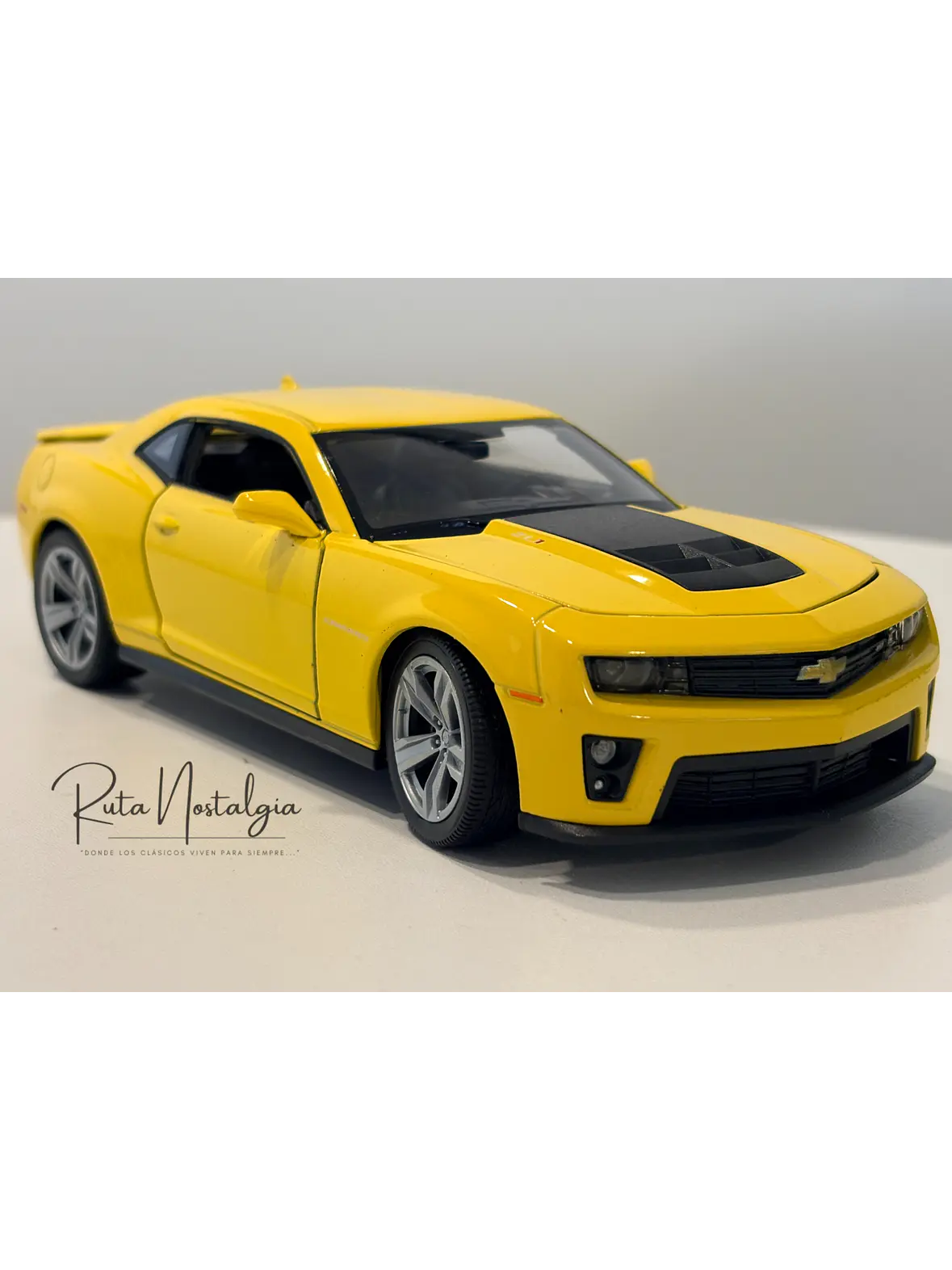 Chevrolet Camaro ZL1 - 2012  |  Welly  1:24 | Auto deportivo 10