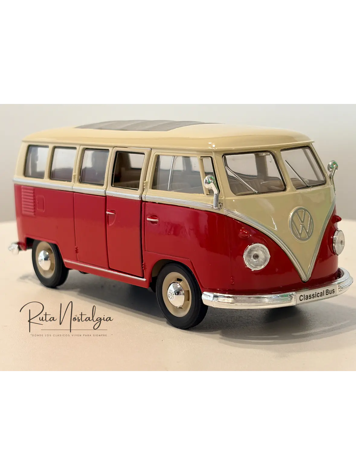 Volkswagen Bus T1 - 1963 | Welly   1:24 |  Furgón antiguo de colección 1