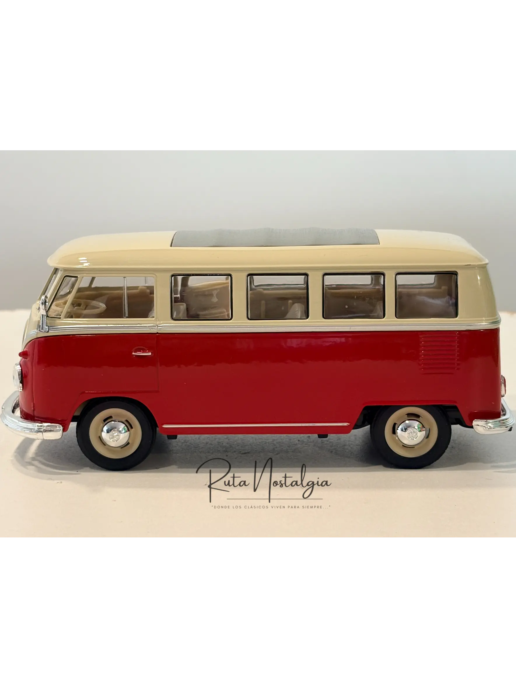 Volkswagen Bus T1 - 1963 | Welly   1:24 |  Furgón antiguo de colección 4