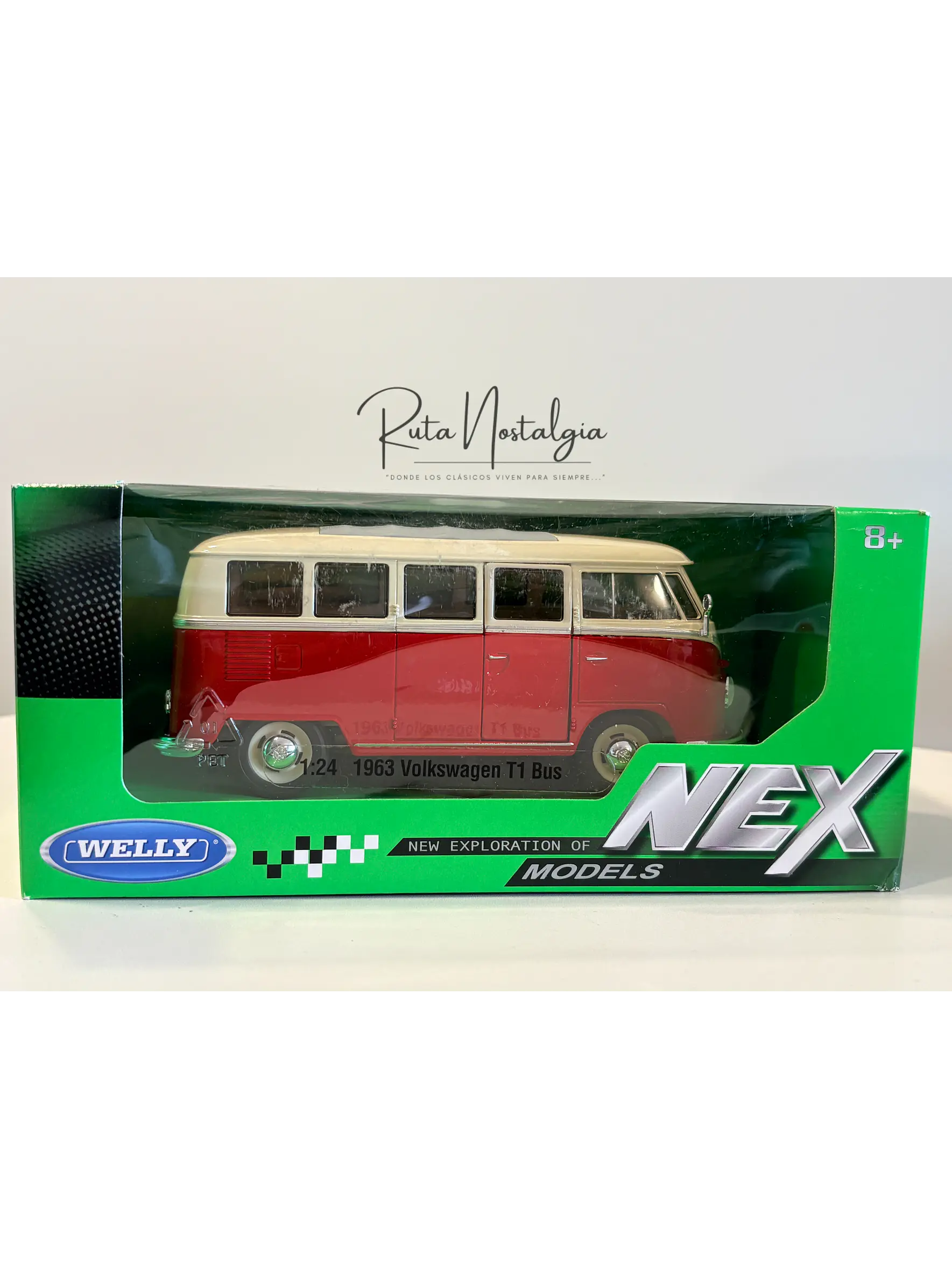 Volkswagen Bus T1 - 1963 | Welly   1:24 |  Furgón antiguo de colección 8