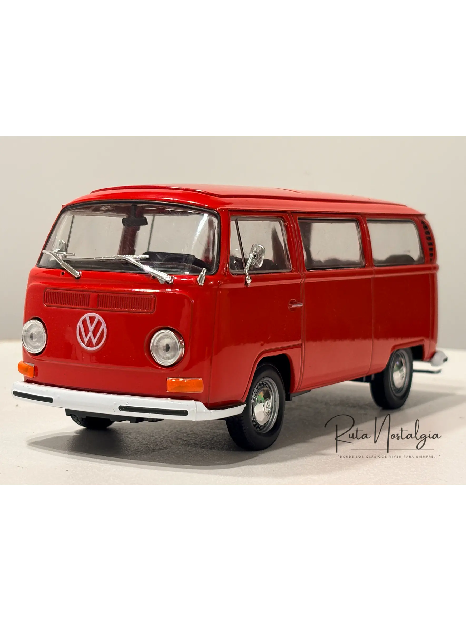 Furgón a escala Volkswagen Kombi T2 Bus 1972 | 1:24 Welly – Microbús nostálgico de colección 5