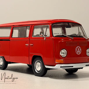 Furgón a escala Volkswagen Kombi T2 Bus 1972 | 1:24 Welly – Microbús nostálgico de colección