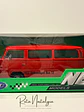 Furgón a escala Volkswagen Kombi T2 Bus 1972 | 1:24 Welly – Microbús nostálgico de colección - Miniatura 11