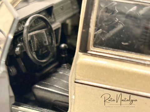 Volvo 240 GL Welly NEX 1:24 | Clásico Sueco Colección