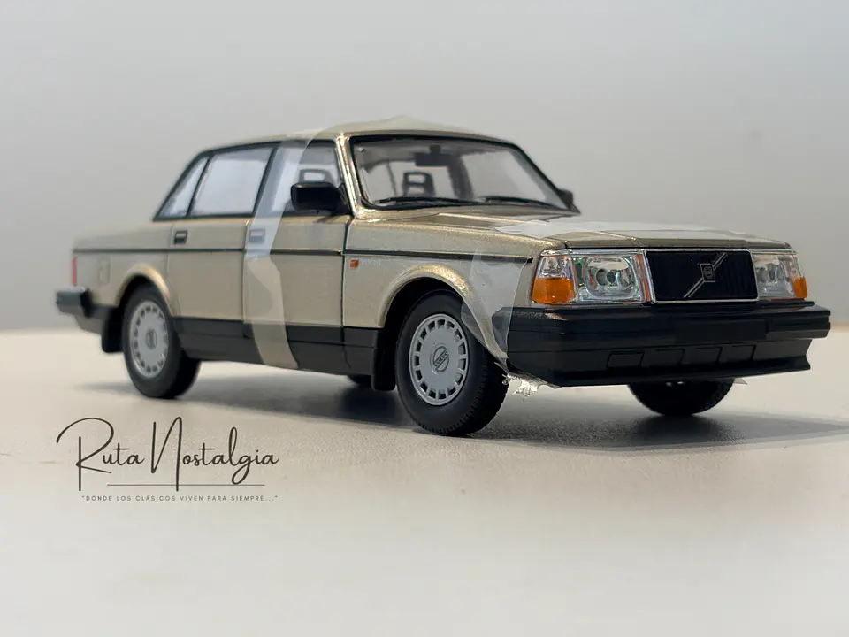 Auto Volvo 240 GL Welly NEX 1:24 Coleccionable 10