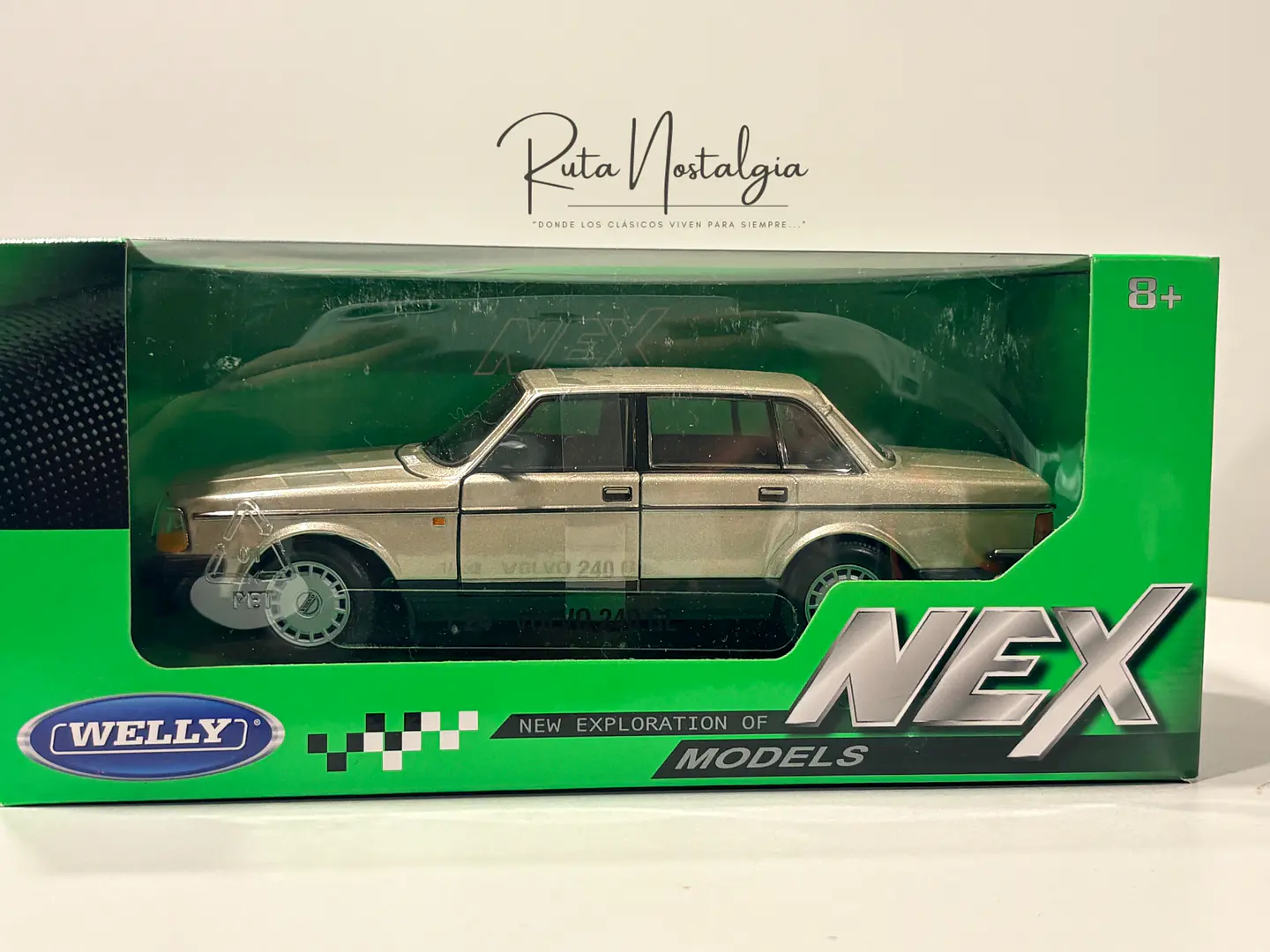 Auto Volvo 240 GL Welly NEX 1:24 Coleccionable 11