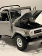 Toyota FJ40 Land Cruiser — Motormax Platinum Collection 1:24 | 4x4 clásico de colección - thumbnail 2
