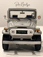Toyota FJ40 Land Cruiser — Motormax Platinum Collection 1:24 | 4x4 clásico de colección - thumbnail 3
