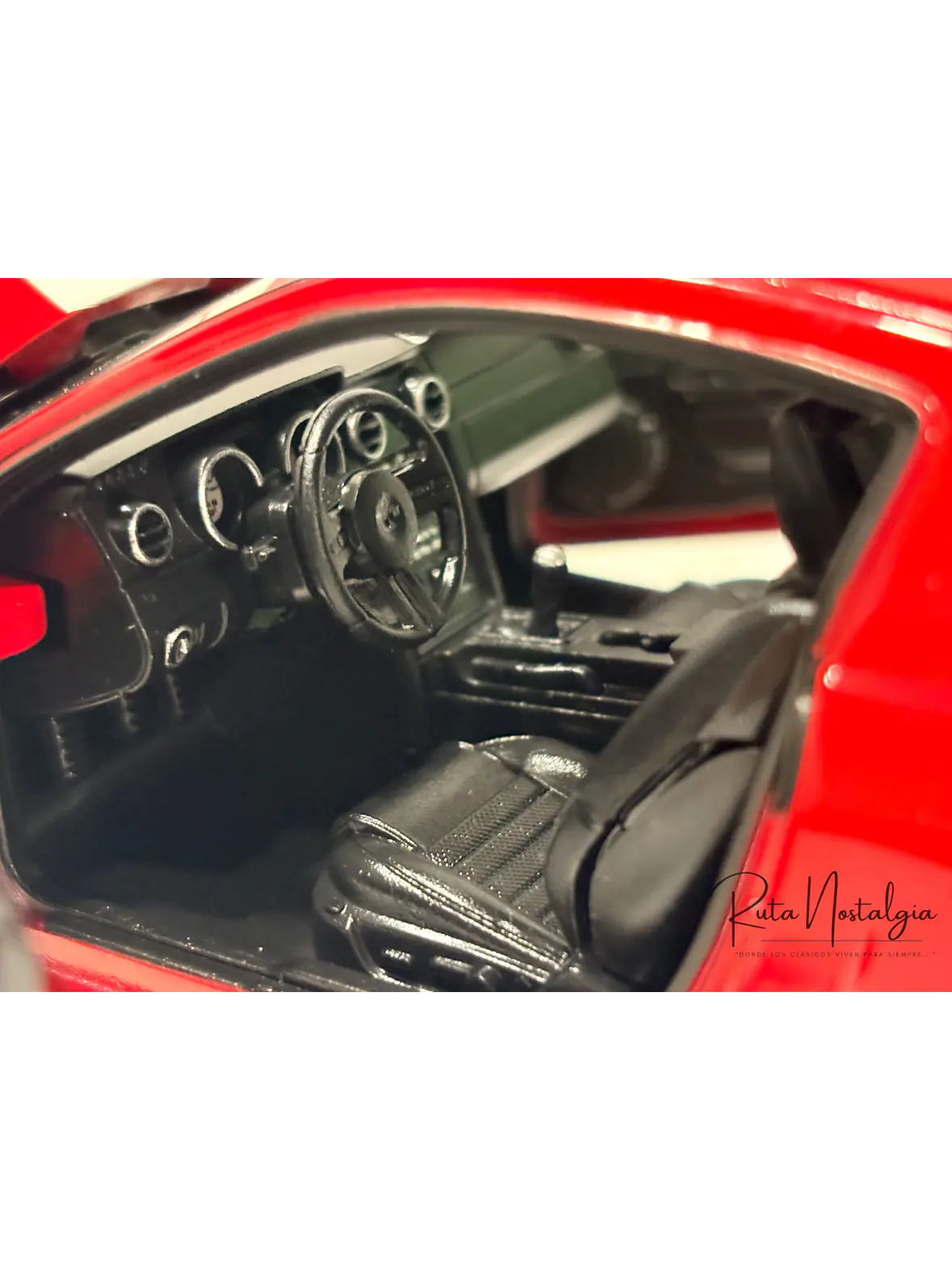 2007 Shelby Cobra GT500 — Welly NEX Models 1:24 | Muscle Car americano de colección 2