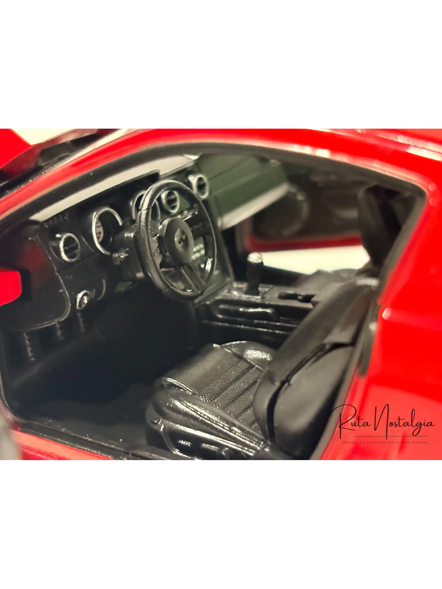 2007 Shelby Cobra GT500 — Welly NEX Models 1:24 | Muscle Car americano de colección 2