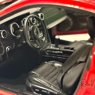 2007 Shelby Cobra GT500 — Welly NEX Models 1:24 | Muscle Car americano de colección