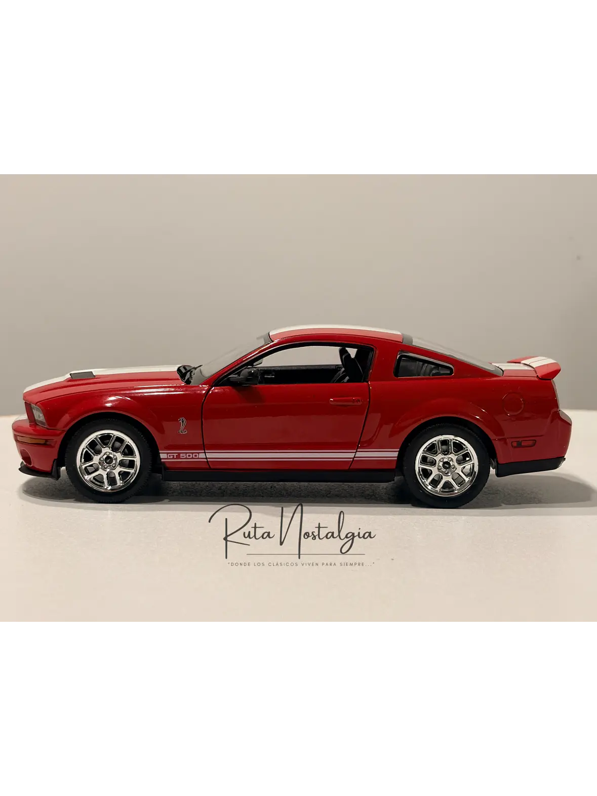 2007 Shelby Cobra GT500 — Welly NEX Models 1:24 | Muscle Car americano de colección 5