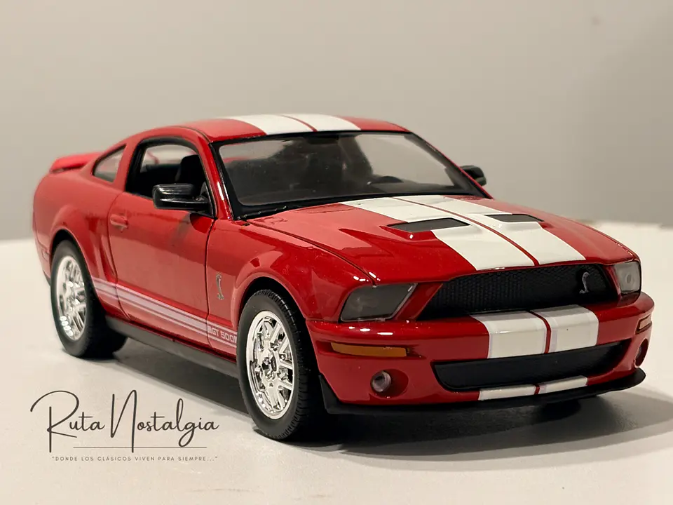 Auto Shelby Cobra GT500 (2007) | Welly Escala 1:24 9