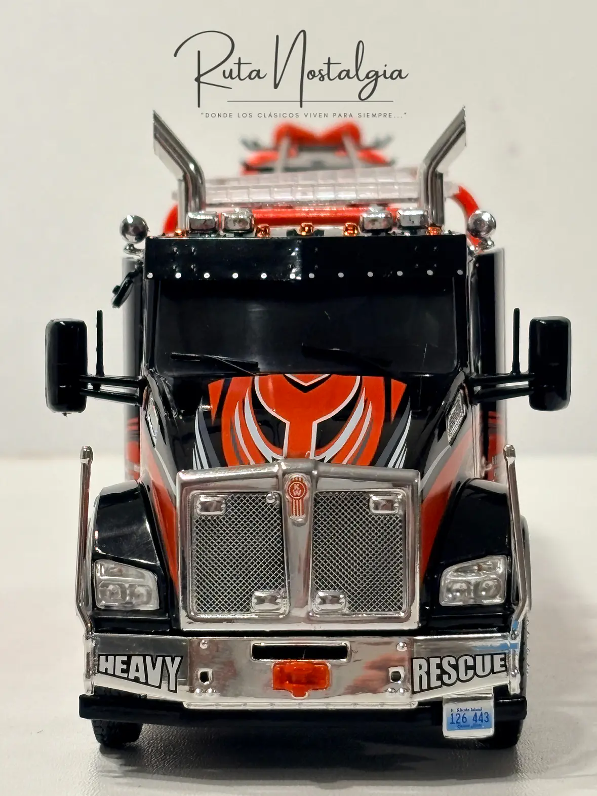 Kenworth T 880 Wrecker | IXO models - Escala 1:43 | Camión Grúa de Rescate de colección 3