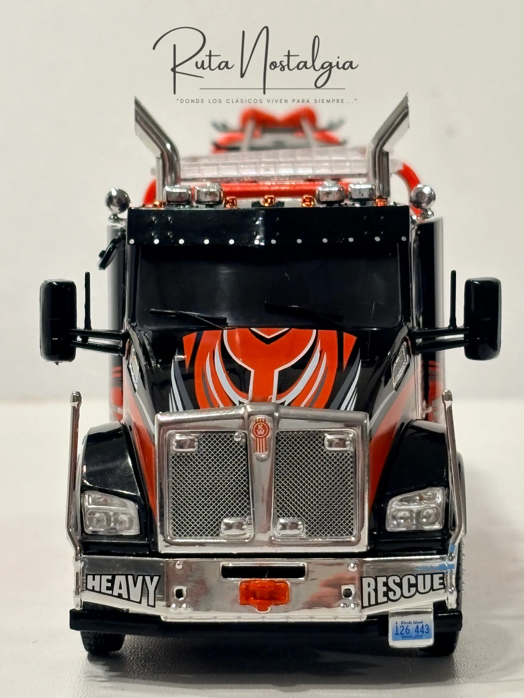 Kenworth T 880 Wrecker | IXO models - Escala 1:43 | Camión Grúa de Rescate de colección 3
