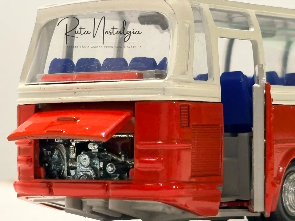Bus Mercedes-Benz O 302 | Tekno 1:60 Coleccionable 8