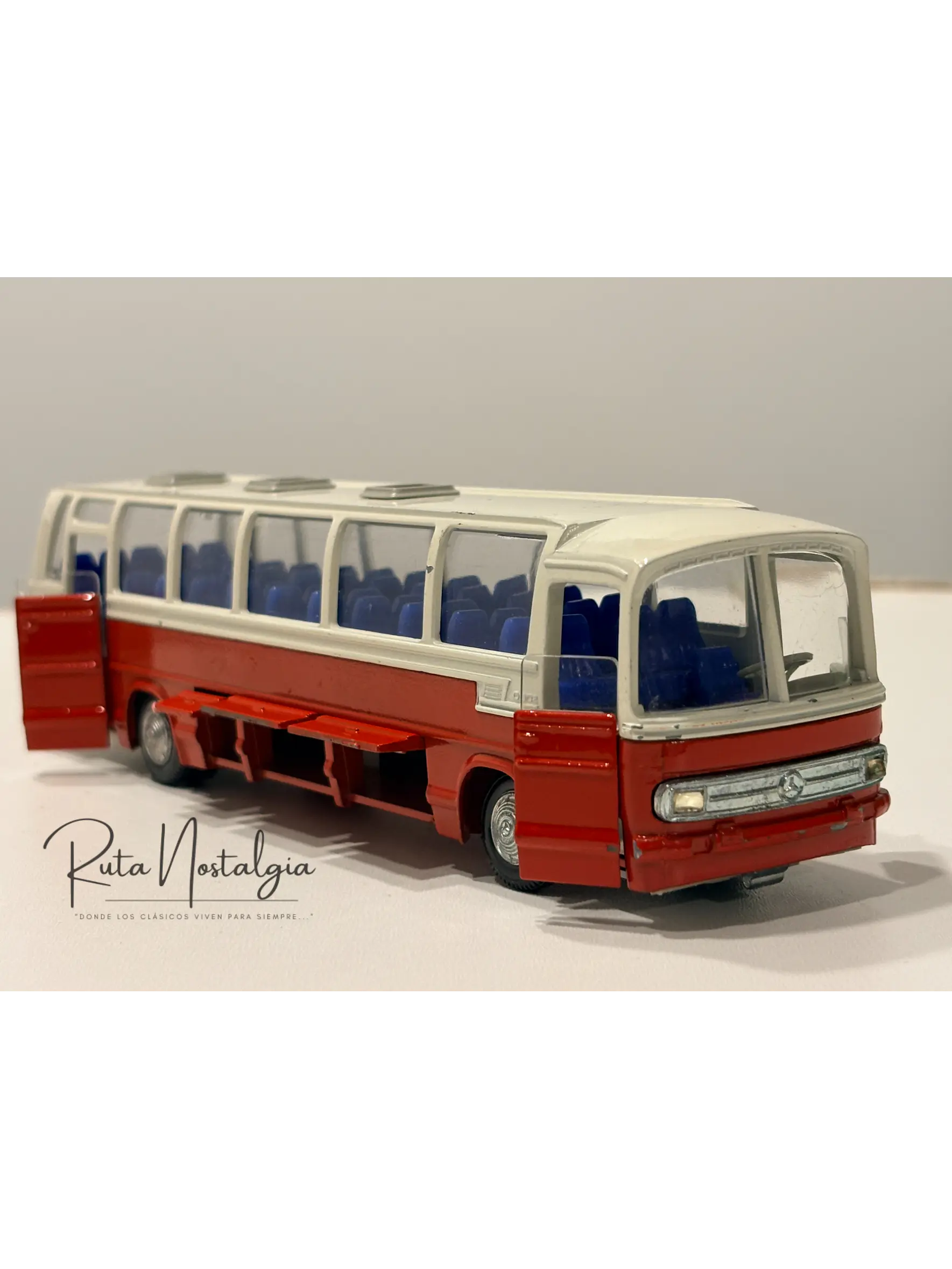 Bus Mercedes-Benz O-302 | Tekno Holland N° 950 - Escala 1:60 | Reliquia coleccionable de la década de los 70's 1