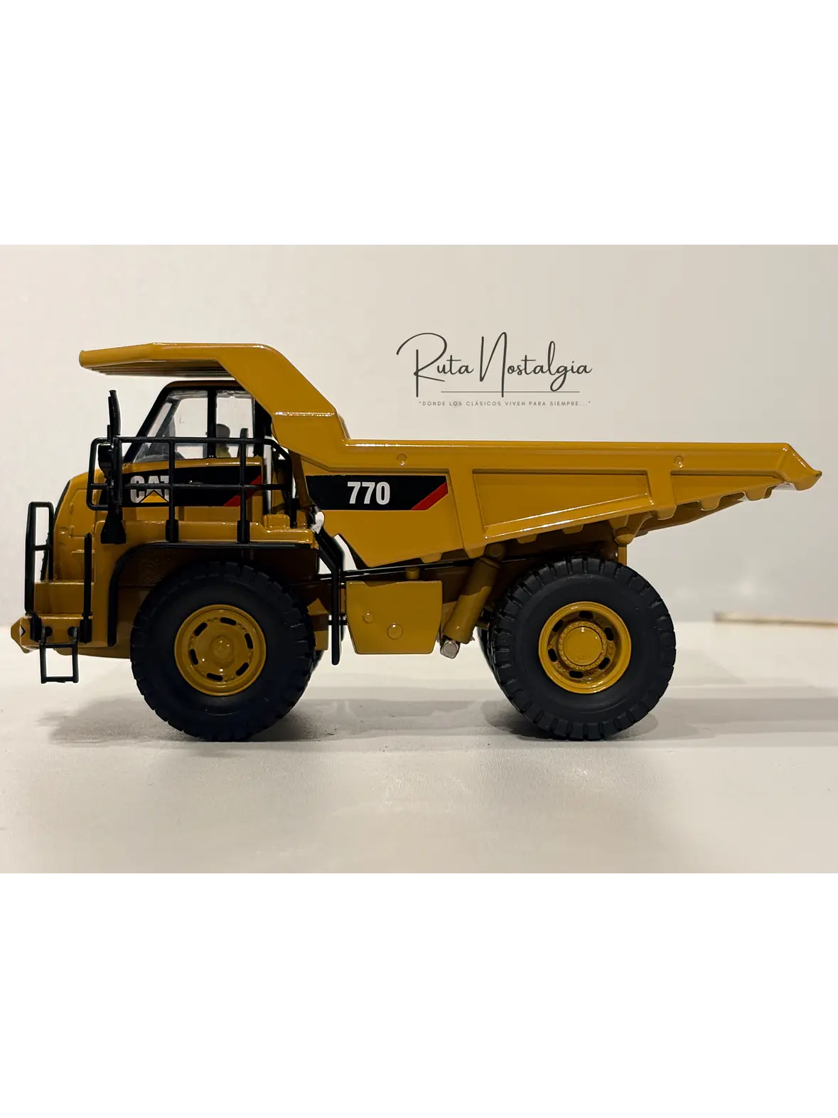 Camiónd de Obra CAT 770D - Diecast Masters  1:50 | Camión Off - Highway Dumper  6
