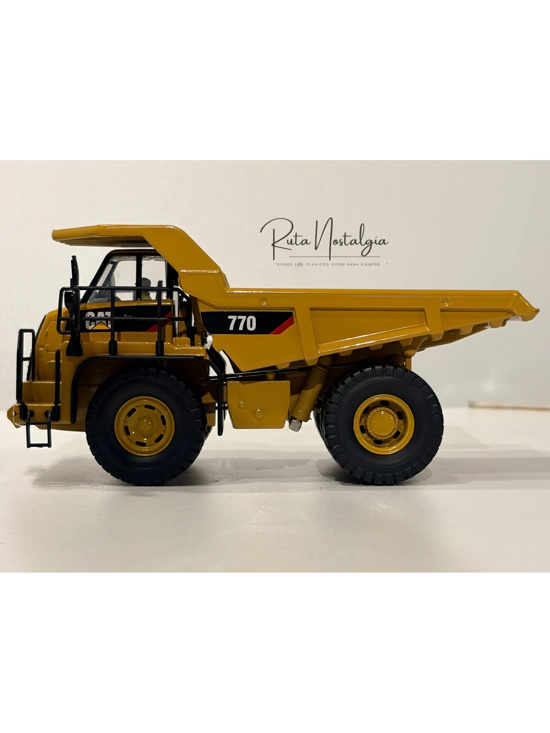 Camiónd de Obra CAT 770D - Diecast Masters  1:50 | Camión Off - Highway Dumper  6