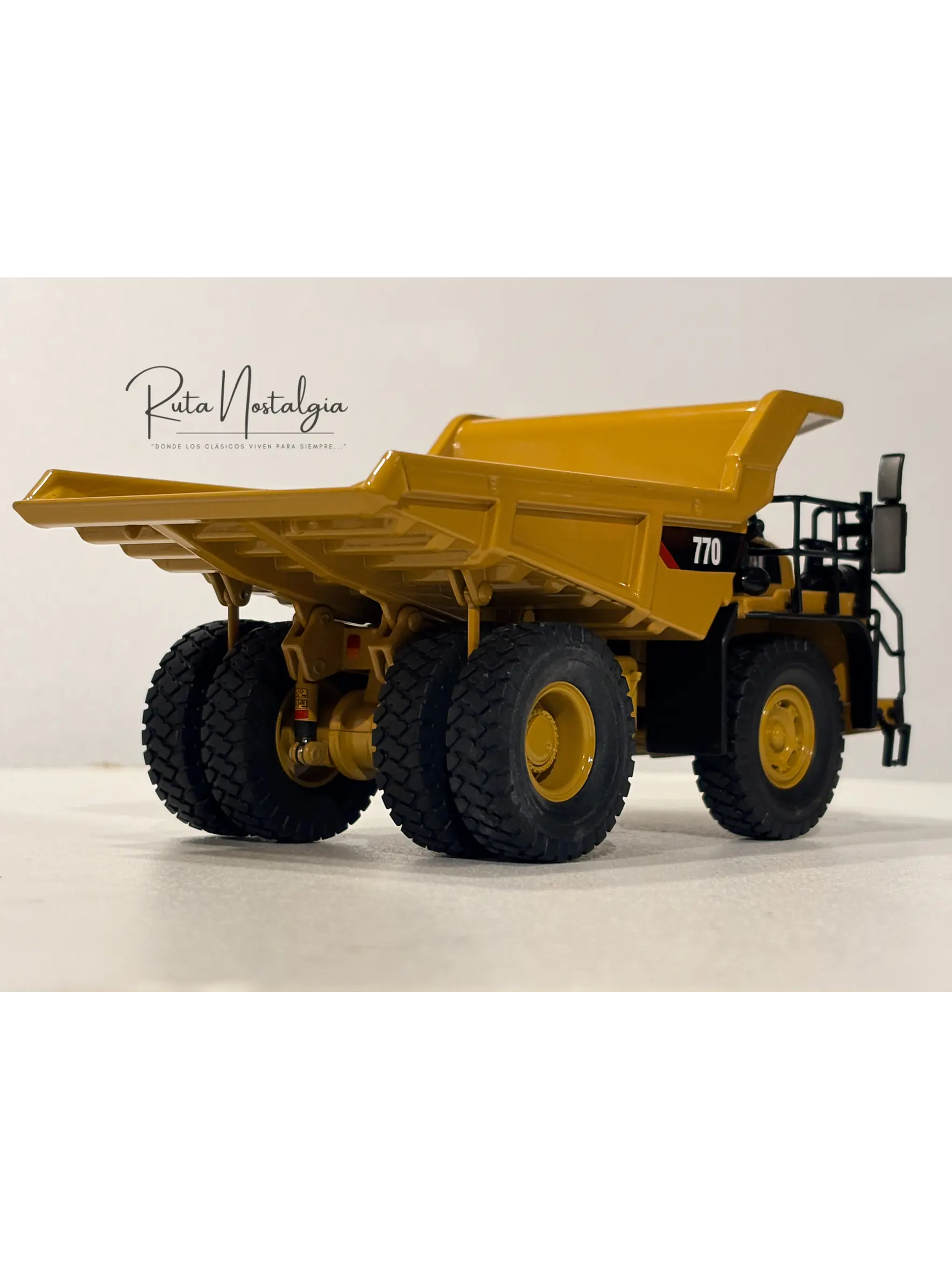 Camiónd de Obra CAT 770D - Diecast Masters  1:50 | Camión Off - Highway Dumper  8