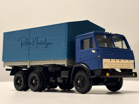 KAMAZ 5320 — Elecon AREK 1:43 | Made in USSR | Camión soviético vintage de colección - Sin espejo retrovisor derecho