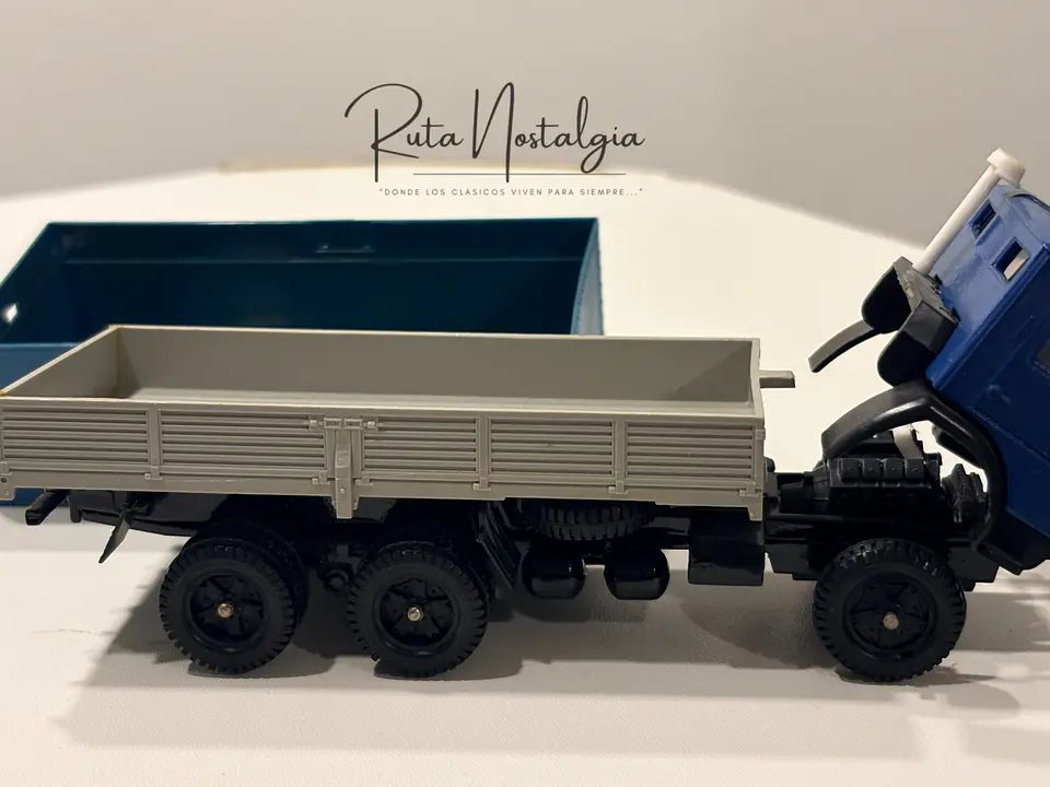 Camión KAMAZ 5320 | Elecon AREK 1:43 Coleccionable 3