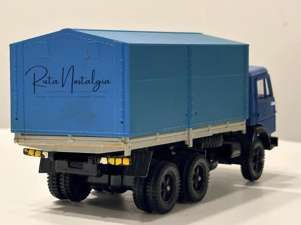 Camión KAMAZ 5320 | Elecon AREK 1:43 Coleccionable 4