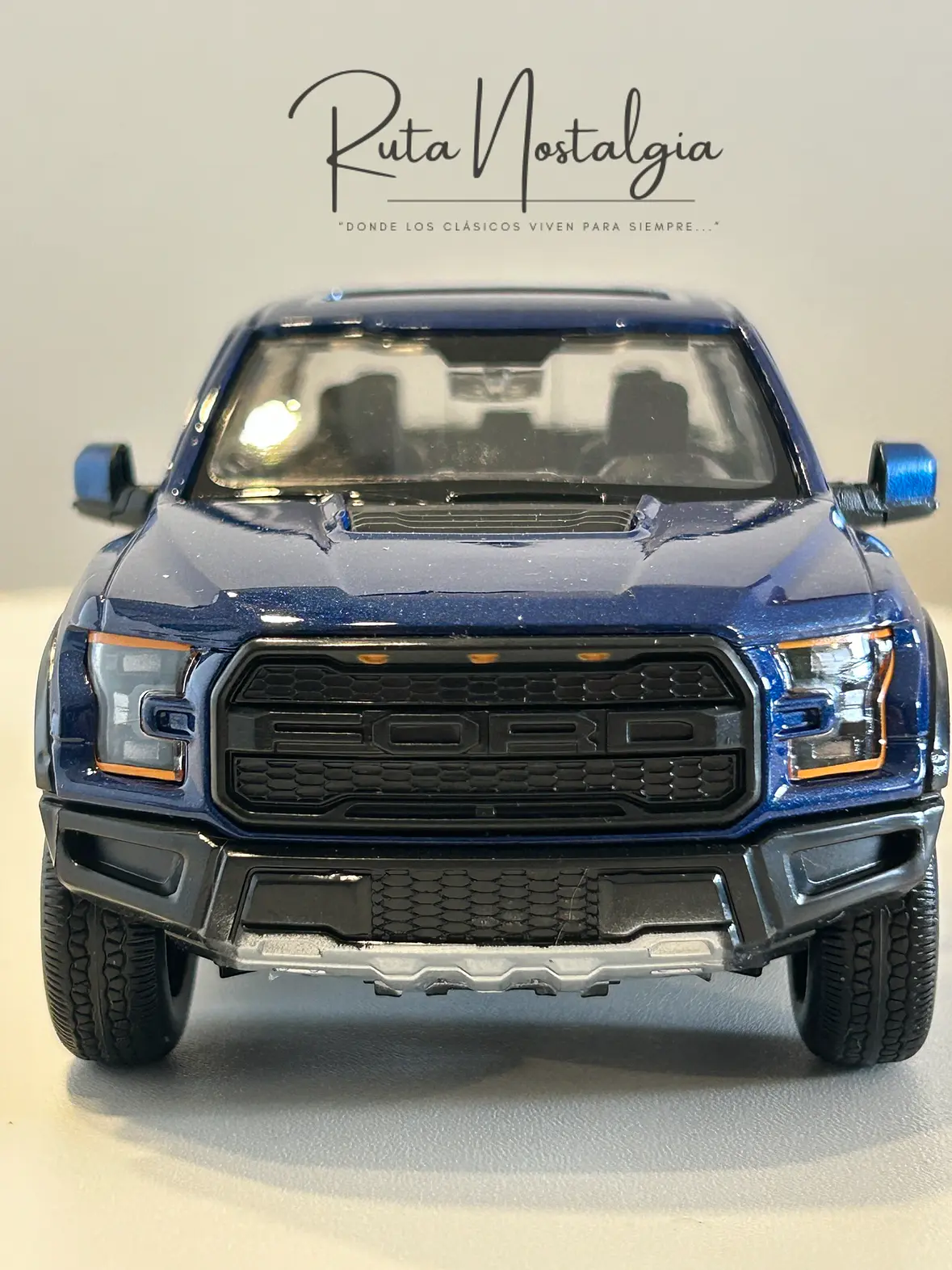 Motormax Ford F-150 Raptor 2017 | 1:24 – Pickup off-road ícono de Ford  3