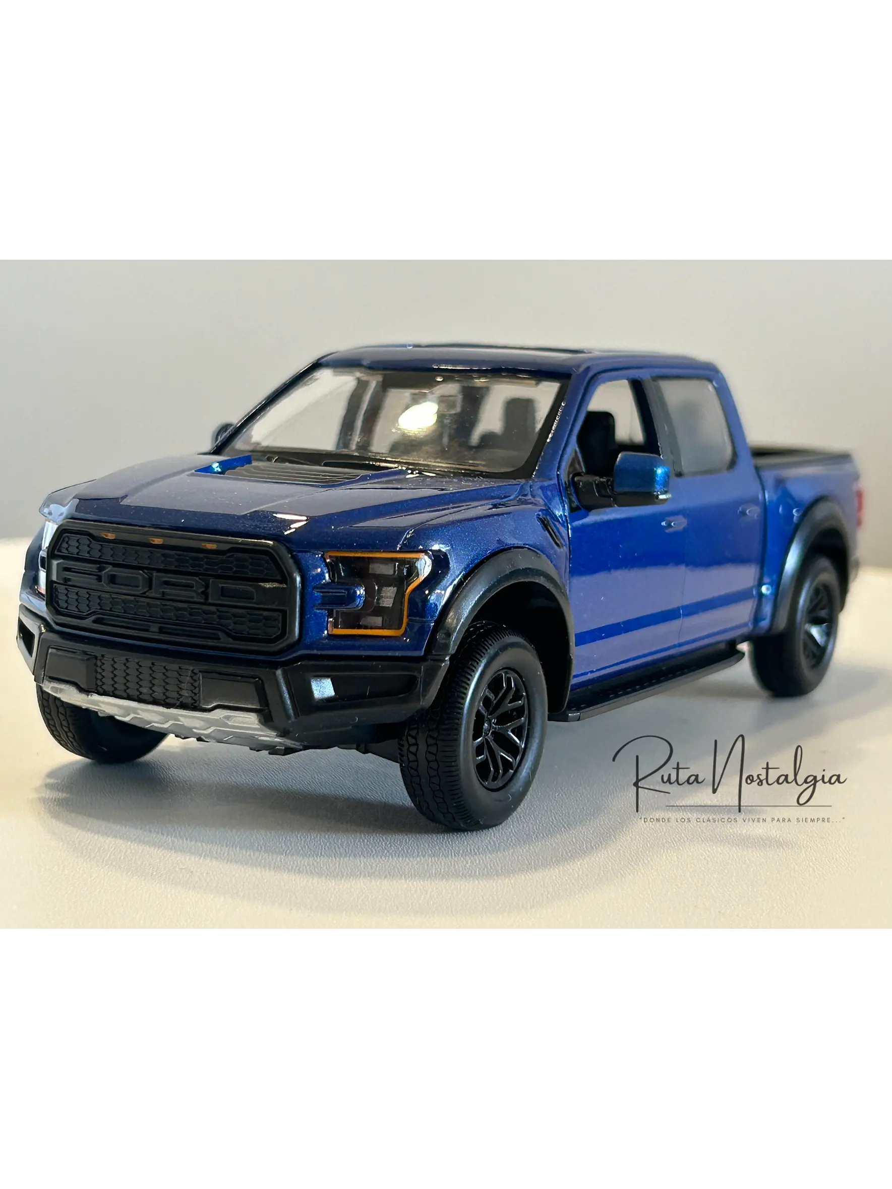 Motormax Ford F-150 Raptor 2017 | 1:24 – Pickup off-road ícono de Ford  4