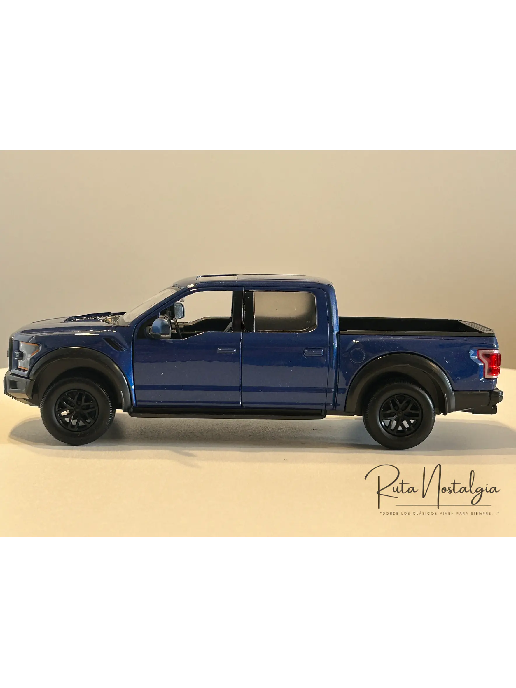 Motormax Ford F-150 Raptor 2017 | 1:24 – Pickup off-road ícono de Ford  5