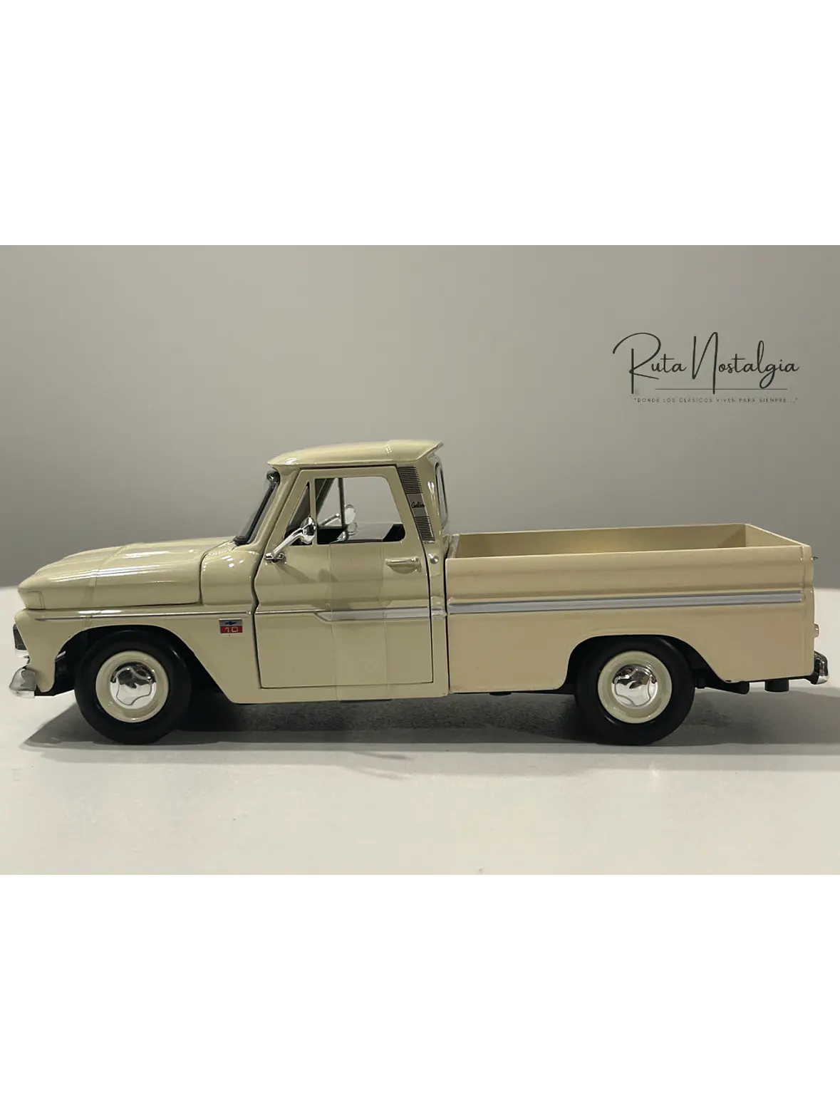 Motormax Chevrolet C10 Fleetside Pick-Up 1966, 1:24 – Clásico “C-10” primera generación | Ruta Nostalgia Chile 5